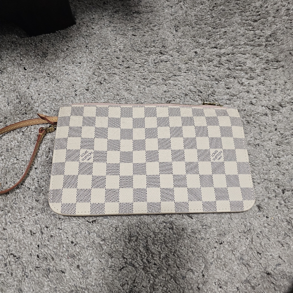 Authentic Louis Vuitton wristlet/bag